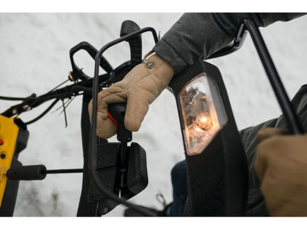 0fd3e4a7-3db7-4b24-ab8f-85be82b3d0d7 Cub Cadet 1X 21 in. 208cc Single-Stage Gas Snow Blower - Image 3