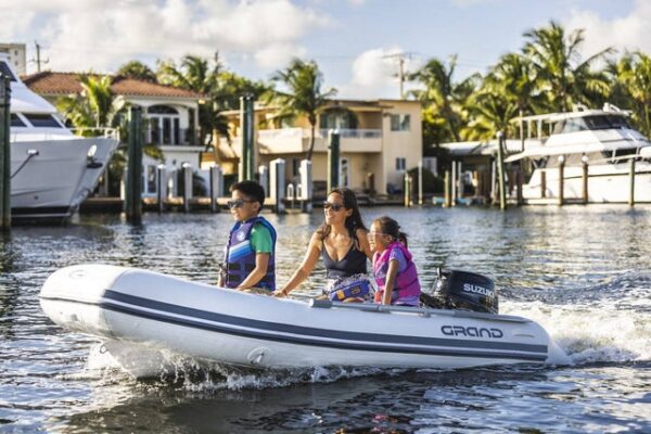 1110 Suzuki DF30ATHL2 30 HP Outboard Motor - Image 3
