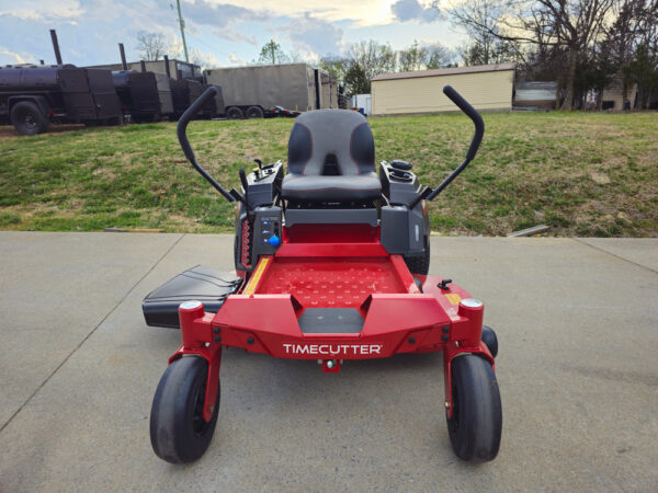 20250313_171121 (1) Toro 77404 42" TimeCutter Zero Turn Mower 22HP Briggs - Image 9