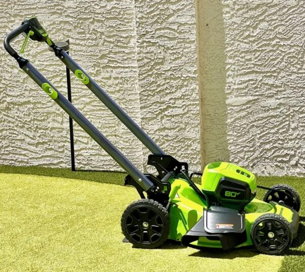 252 Greenworks 80V 21-Inch Self-Propelled Lawn Mower - Image 6