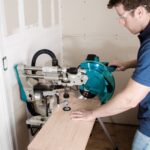 Makita LS1019L Dual-Bevel Sliding Compound Miter Saw with Laser - Image 5