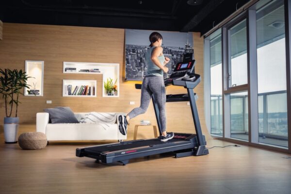 426 Sole F63 Treadmill - Image 2