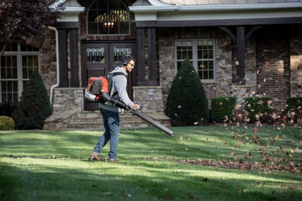 552 Husqvarna 360BT Backpack Blower - Image 6