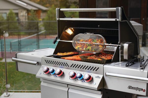 81ilIv-ofFL._AC_SL1500_ Napoleon Prestige PRO 500 Freestanding Gas Grill - Image 3