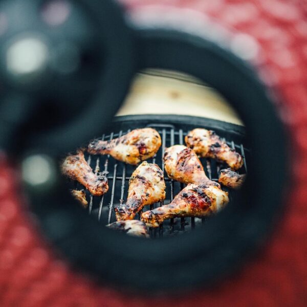 81+vOzBvSnL._AC_SL1500_ Kamado Joe Big Joe I 24 in. Blaze Red Ceramic Charcoal Grill - Image 6