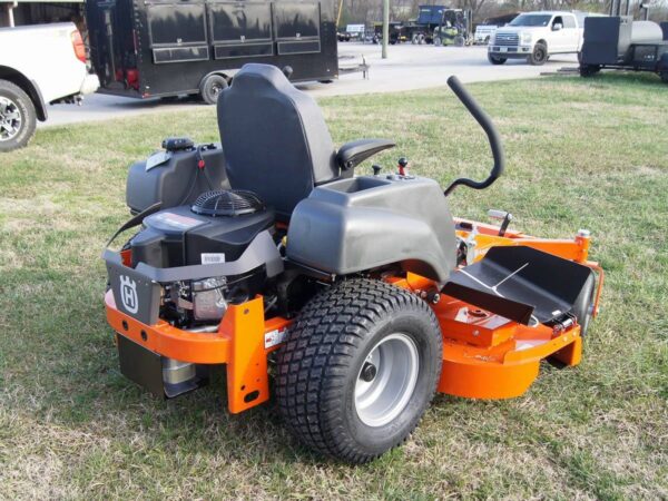 dsc02671_3 Husqvarna MZ61 61" Zero Turn Lawn Mower 24HP KAW (Scratch and Dent) - Image 3