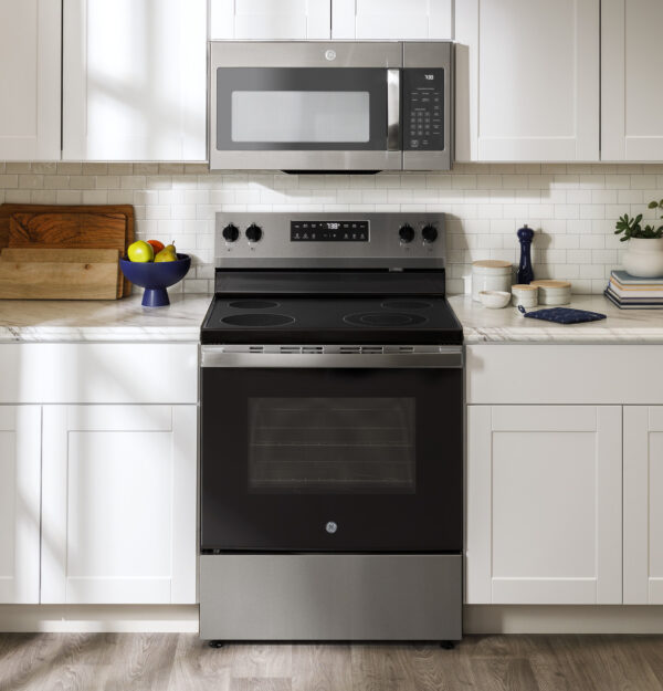 gozn85qlateoiojcpnuq__61858 GE 30" Freestanding Electric Range - Image 3